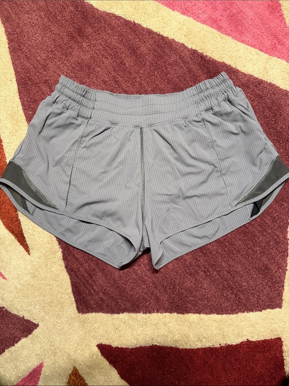 Lululemon Hotty Hot Short II Size 6